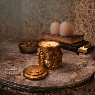 CandlesByHestia Melek Figurlu el yapimi soya Mum