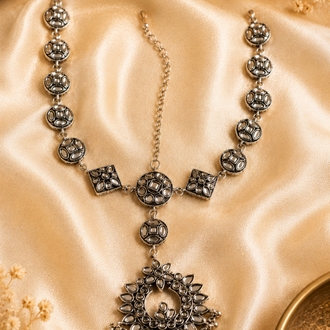 Kundan maantikka