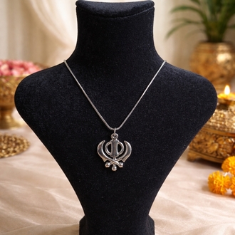 khanda kolye
