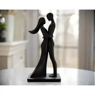 Birbirine Sarılan Çift Figürü – PLA Malzeme, 13 cm, Dekoratif Aşk Temalı Tasarım