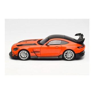 Mercedes AMG GT Black Series (2021) 1:18 Minichamps