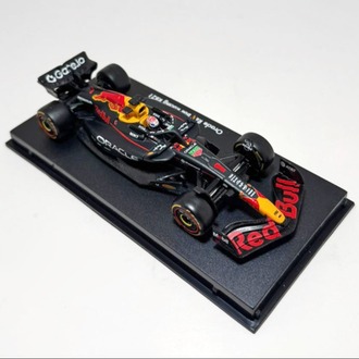 Red Bull RB21 (2025) Verstappen