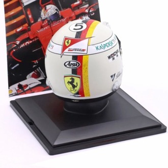 Sebastian Vettel (2015) 1:5 Kask
