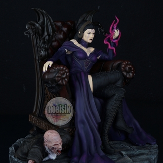 Liliana Vess