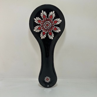 Çini - siyah kırmızı desenli geniş kaşıklık