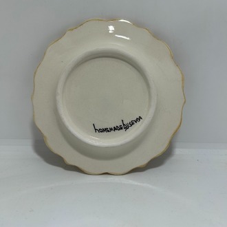 Çini, N harfli, kıvrımlı tabak