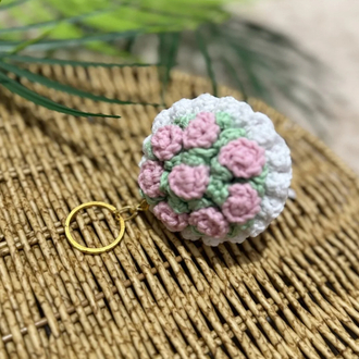 Amigurumi pembe çiçek buketi anahtarlık çanta süsü