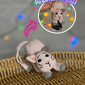 Amigurumi el yapımı anahtar kılıfı kedi figürlü