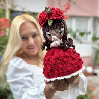 Prenses Bebek – Gül Buketine Dönüşen Özel Tasarım Amigurumi