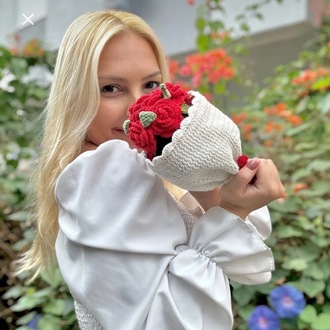 Prenses Bebek – Gül Buketine Dönüşen Özel Tasarım Amigurumi