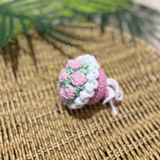 Amigurumi pembe çiçek buketi anahtarlık çanta süsü