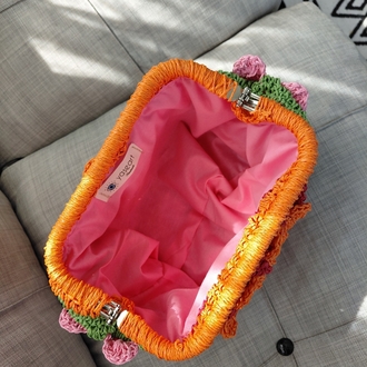 çiçekli clutch