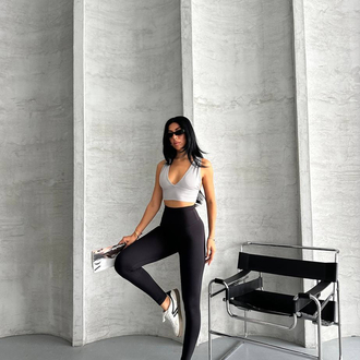 Oys model Belize Tayt