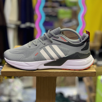 Adidas Zeus
