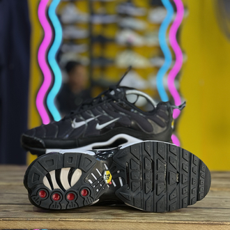 Nike Tn Doubles Up On Stokta 