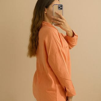 Oversize cepli yavruağzı keten gömlek