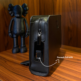 Louis Vuitton Clutch Bag ( Parmak İzli )