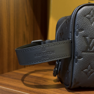 Louis Vuitton Monogram Deri El Çantası