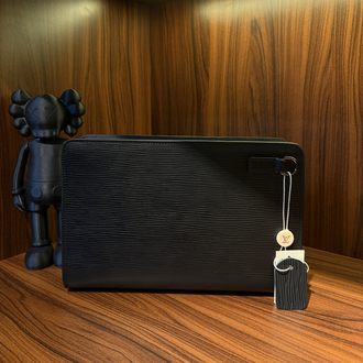 Louis Vuitton Clutch Bag ( Parmak İzli )