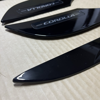COROLLA 2019+ IÇIN UYUMLU KAPI ÇITASI PIANO BLACK