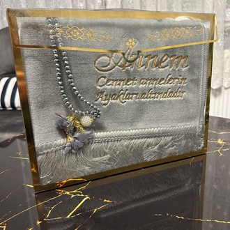 ANNELER GÜNÜNE ÖZEL 