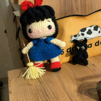 Küçük cadı kiki