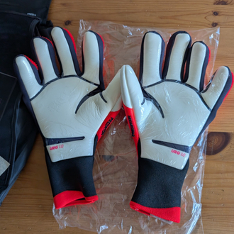 Adidas Predator Pro Fingersave (KEMİKLİ)