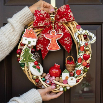 El Yapımı Çini Kapı Süsü (6) – Doğal Ahşap Kapı Çelengi (30 cm)