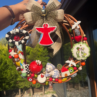 El Yapımı Çini Kapı Süsü – Doğal Ahşap Kapı Çelengi (30 cm)