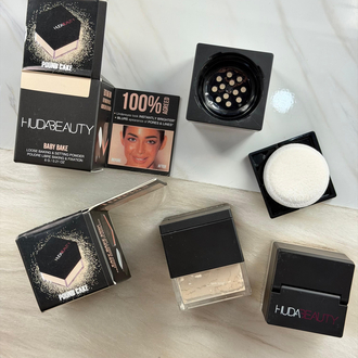 Huda beauty süngerli pudra (pound cake )