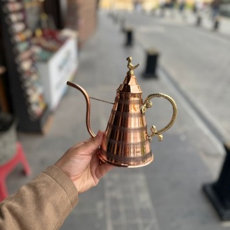 400 ml Bakır Yağdanlık – El İşçiliği Çok Amaçlı Zeytinyağı ve Demlik Sürahisi