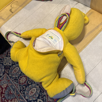 [ULTRA RARE] 1996 Teletubbies Laa-Laa Plush Backpack