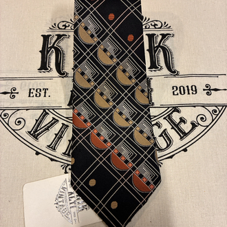 Serious Tie