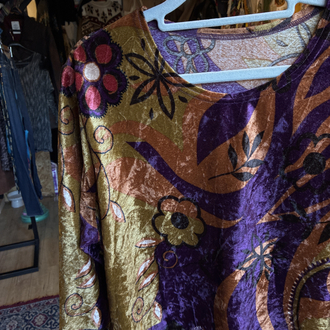 70's Daisy Velvet Top