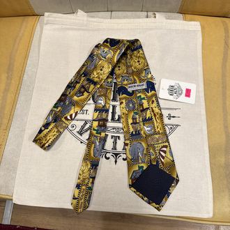 Giorgio Armani Cravatte %100 Silk Tie | Rare 