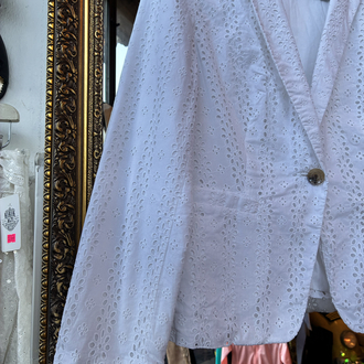90's Lace Details Shirt