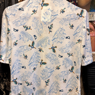 70s Hunting Themed Dagger Collar Vintage Shirt