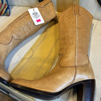 Camel Lovers Boots