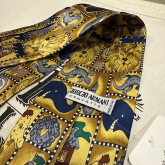 Giorgio Armani Cravatte %100 Silk Tie | Rare 