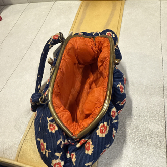 50’s Quilted Floral Kiss-Lock Purse — Midnight Blue & Cherry Bloom