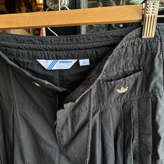90's Adidas Capri