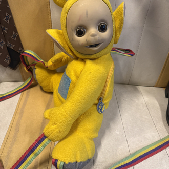 [ULTRA RARE] 1996 Teletubbies Laa-Laa Plush Backpack