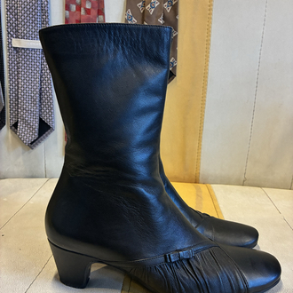 Lady D. Leather Boots