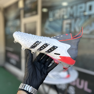 Yeni Sezon Predator Freak Elite Tamprof