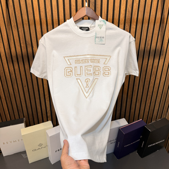 Guess Tshirt
