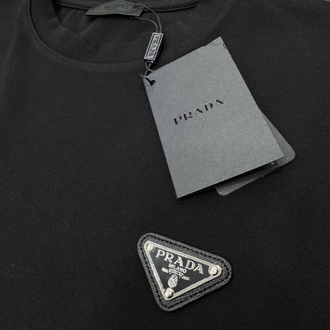 Prada Logo Detaylı Premium Şortlu Takım | Duble Scuba Kumaş, Metal Patch Logo & Bel Lastikli.