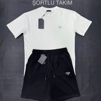 Prada Logo Detaylı Premium Şortlu Takım | Duble Scuba Kumaş, Metal Patch Logo & Bel Lastikli.