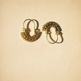HELEN, Isthar Earring