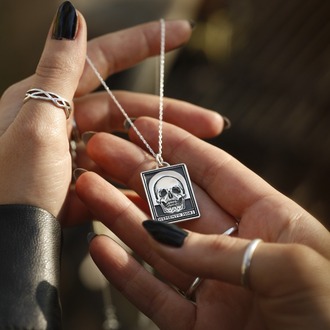 925K Gümüş Memento Mori Kolye