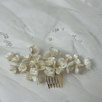 Flora hair comb. B26/01